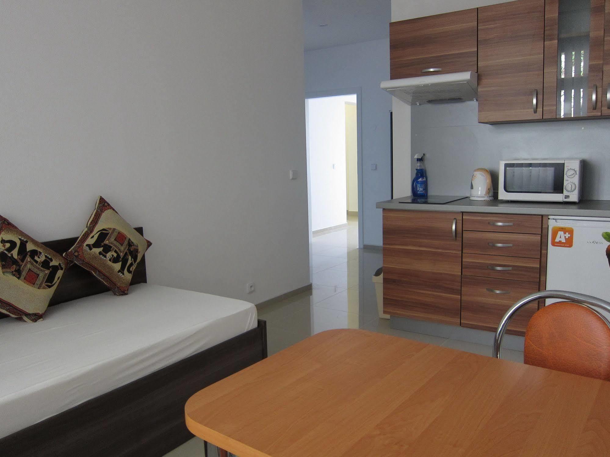 Madonna Apartments Karlovy Vary Bagian luar foto