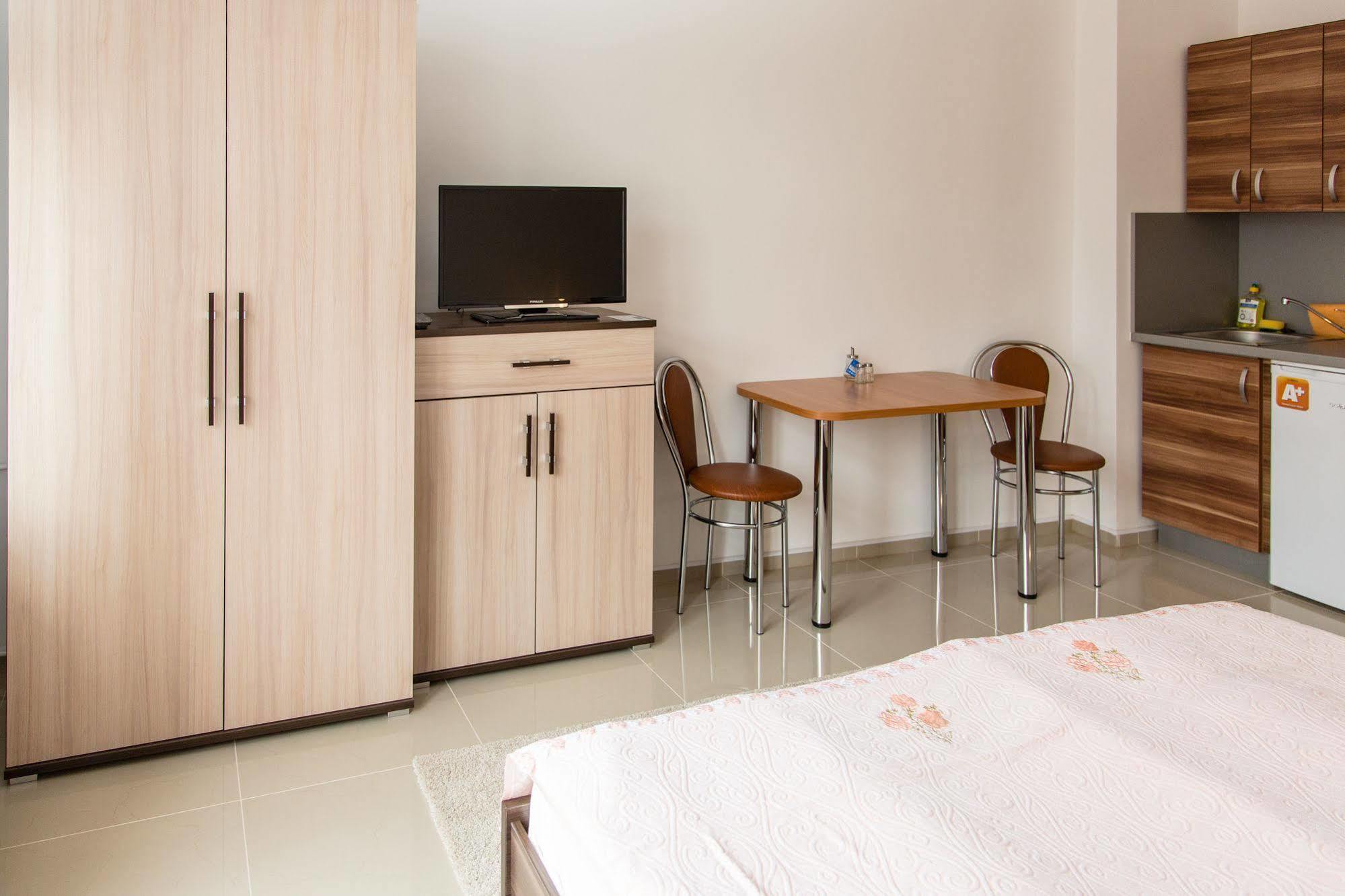 Madonna Apartments Karlovy Vary Bagian luar foto