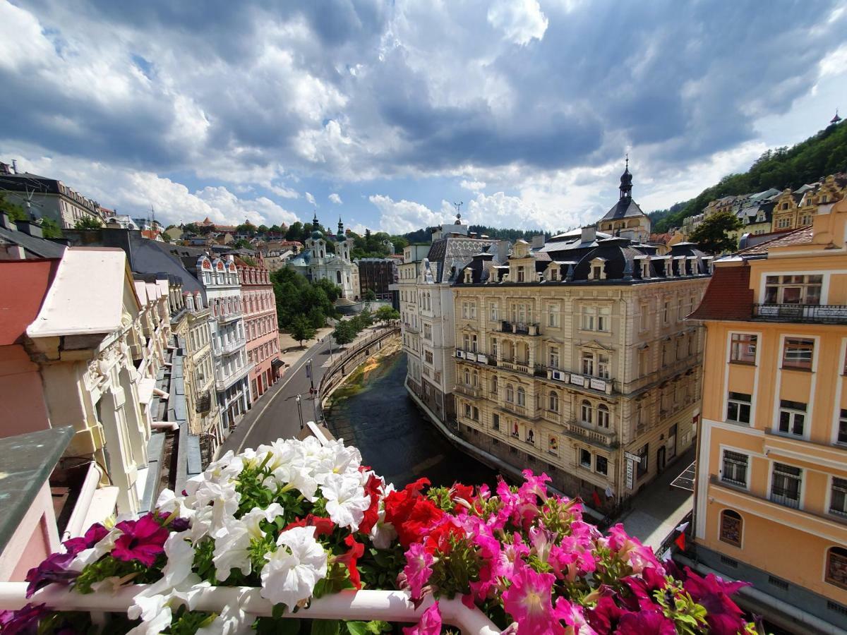 Madonna Apartments Karlovy Vary Bagian luar foto