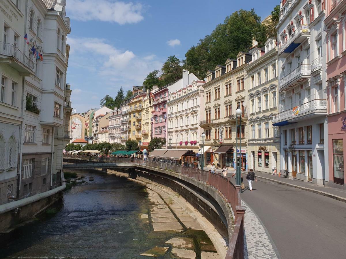 Madonna Apartments Karlovy Vary Bagian luar foto
