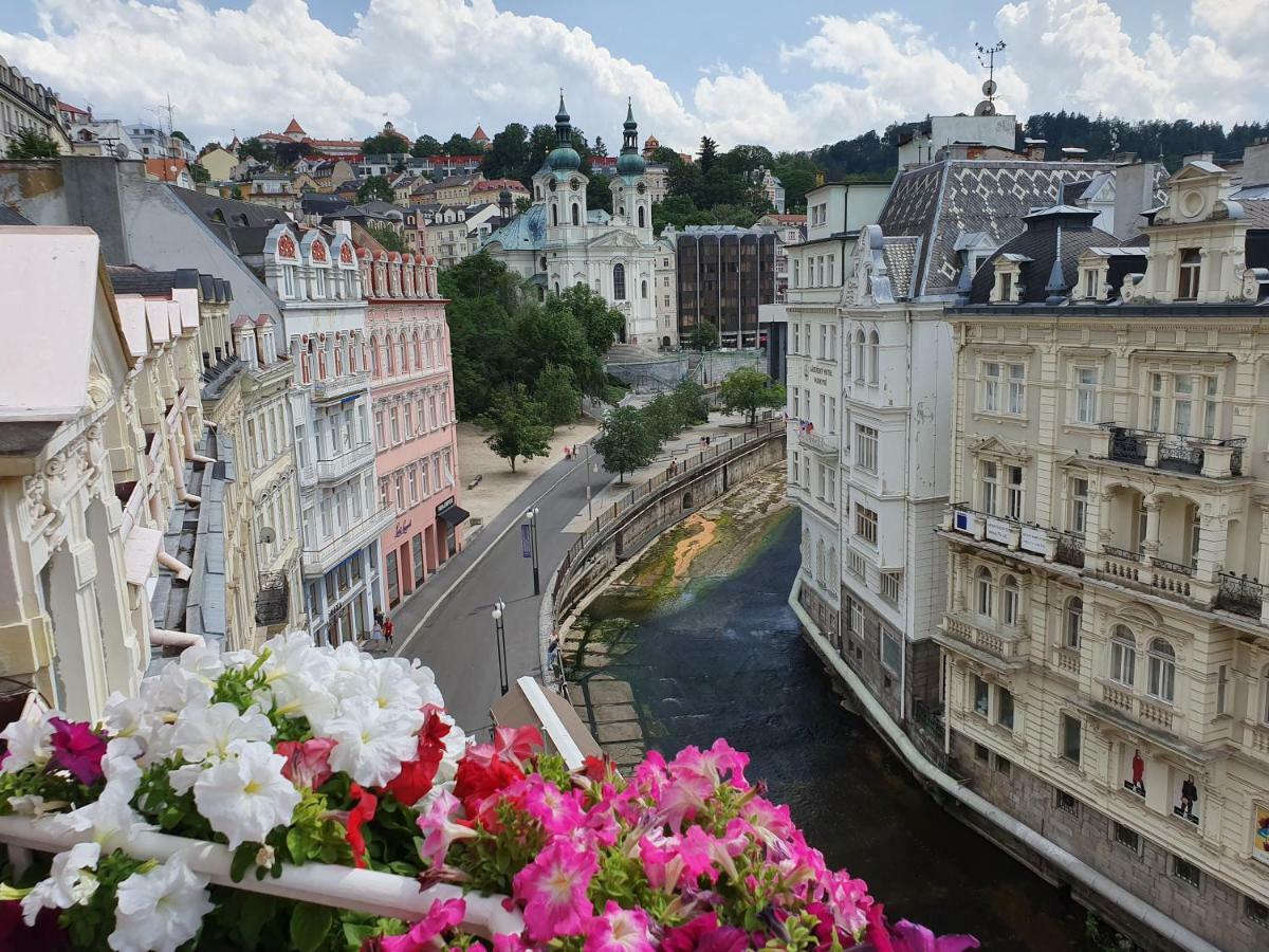 Madonna Apartments Karlovy Vary Bagian luar foto