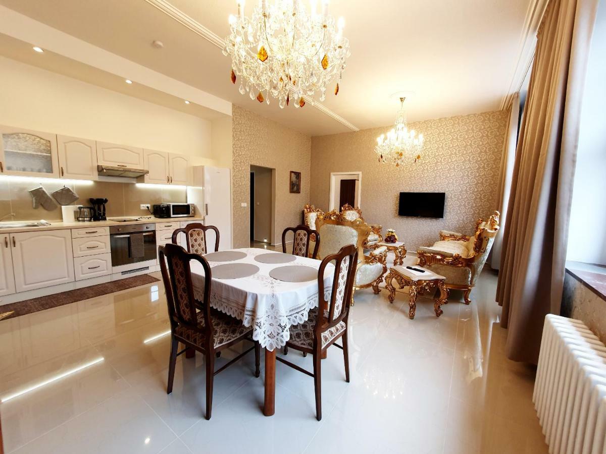 Madonna Apartments Karlovy Vary Bagian luar foto