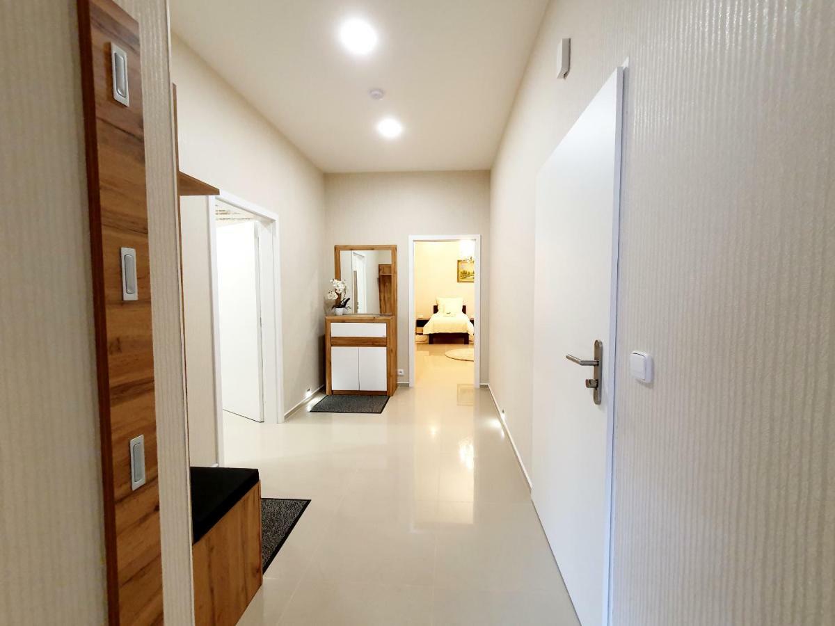 Madonna Apartments Karlovy Vary Bagian luar foto